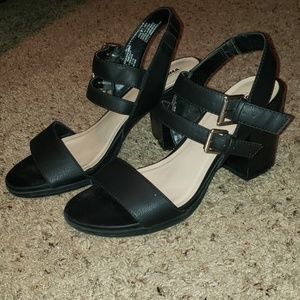 Black strappy chunky heel sandals